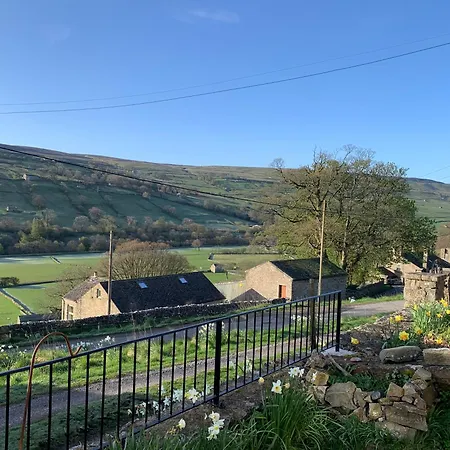 Holiday home Hill View
