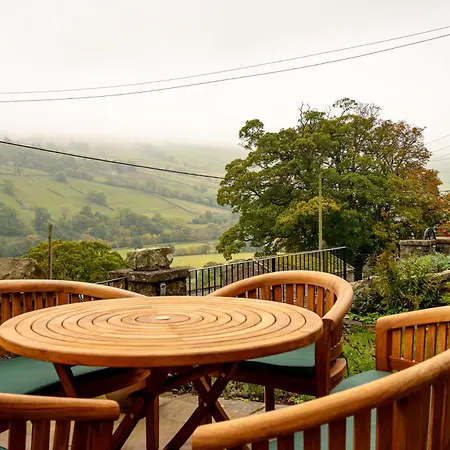 Holiday home Hill View *