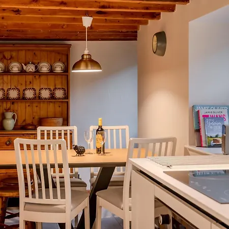 Hill View Holiday home *
