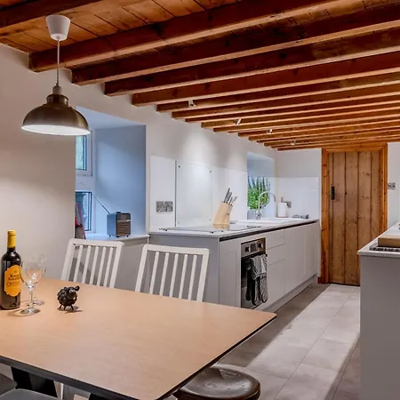 펜션 Hill View 리스