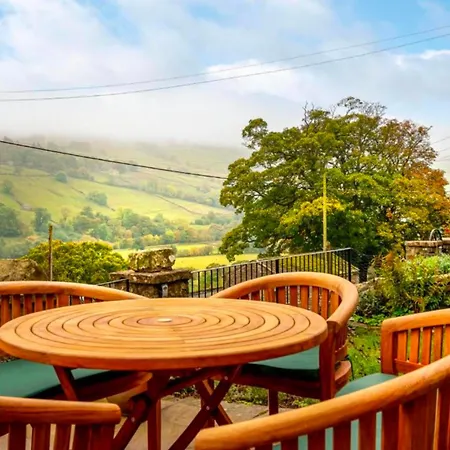 Hill View Holiday home