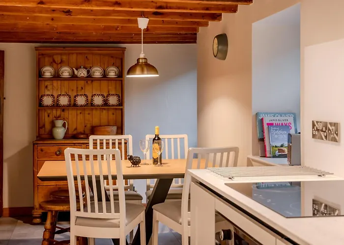 Hill View 度假居 *